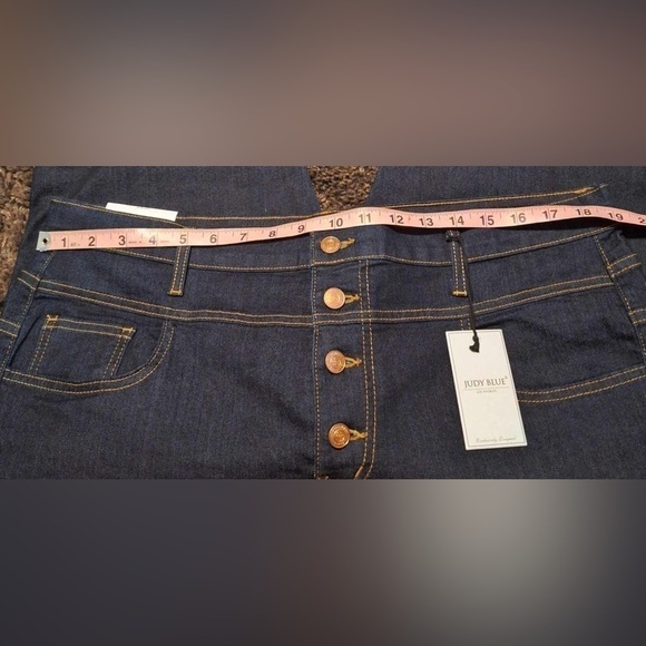 Judy Blue Los Angeles Women’s Size 3XL Button Fly Denim Blue Jeans NWT - Picture 4 of 8